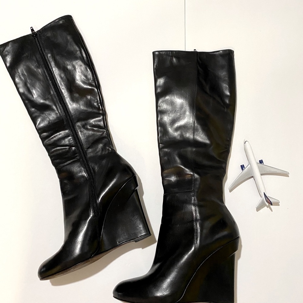 Sexy Vera Wang Boot